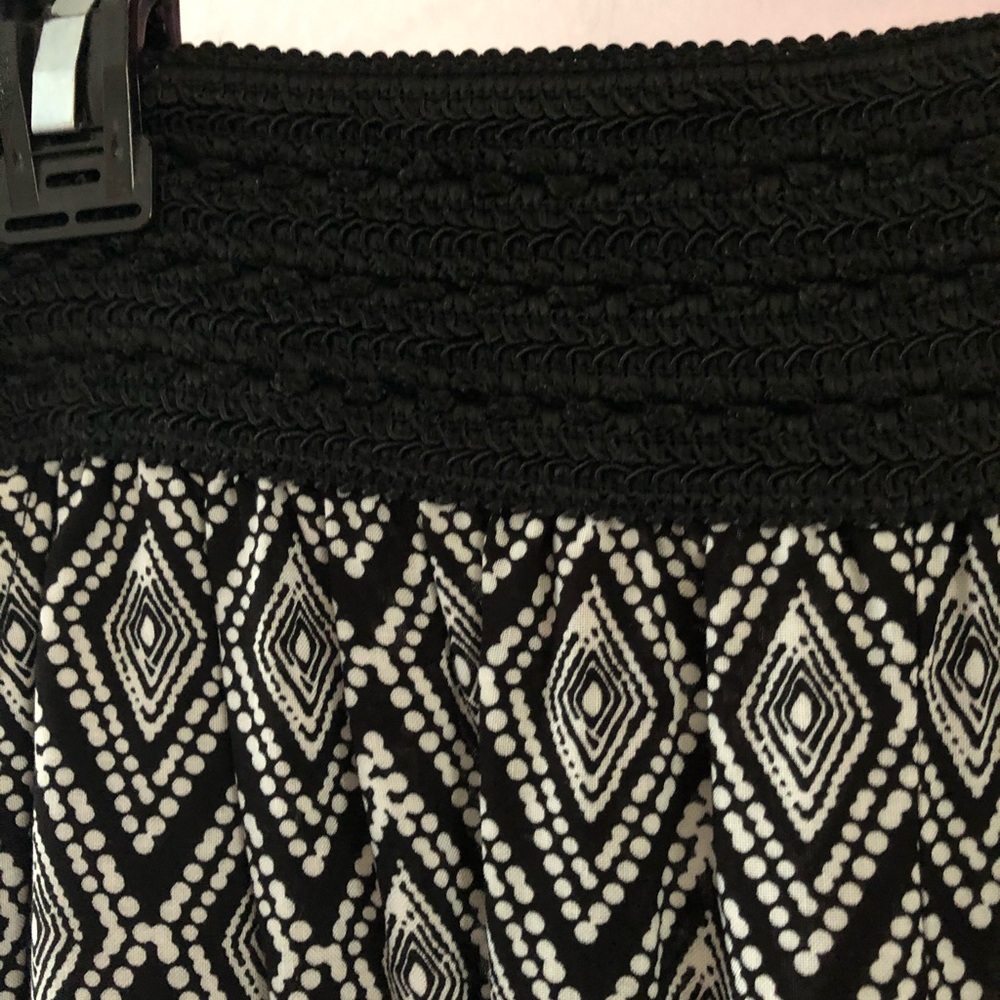 Black and White Wide leg pants
